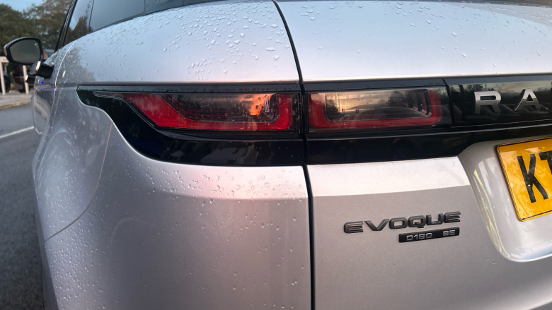 Land Rover Range Rover Evoque 2.0 D180 R-Dynamic SE 5dr Auto Diesel Hatchback